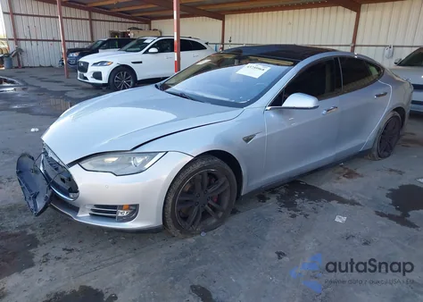 2014 Tesla Model S P85 z USA, uszkodzony, nr VIN 5YJSA1H14EFP52656